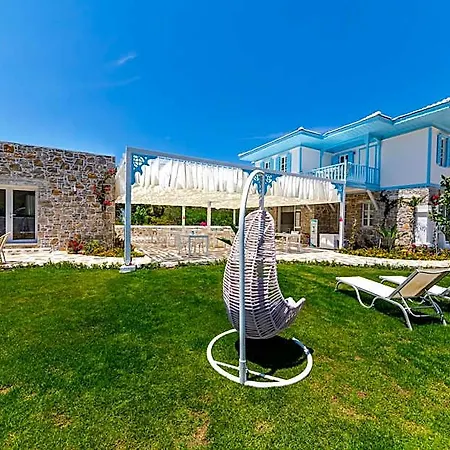 Mavi Beyaz Butik Hotel 3*