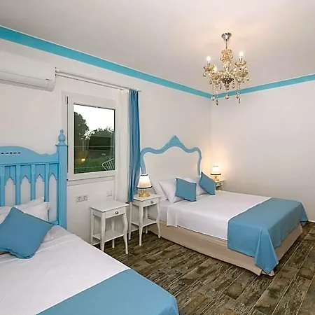 Mavi Beyaz Butik